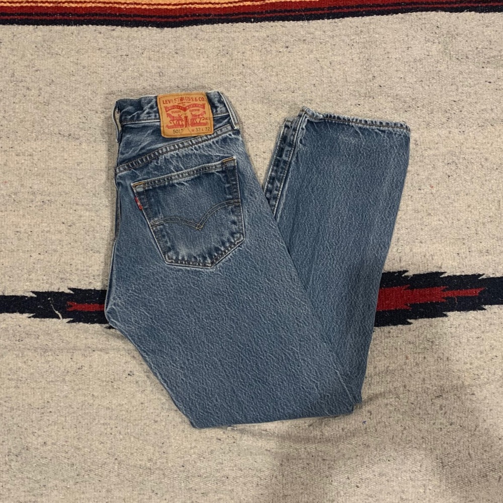 ❌SOLD❌ Vintage Levi’s 501 (Bundle + Save) - Picture 1 of 5